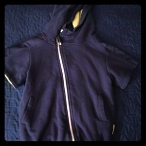 Short sleeve, zipper, hoodie